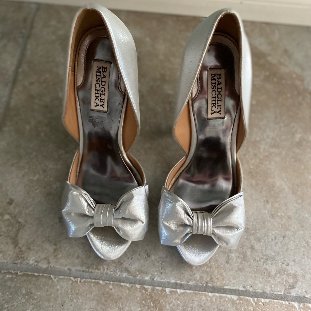 Badgley Mischka silver high heels